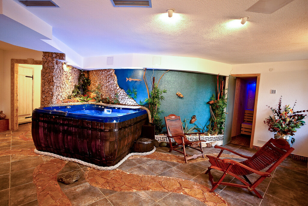 Jaccuzi & Sauna